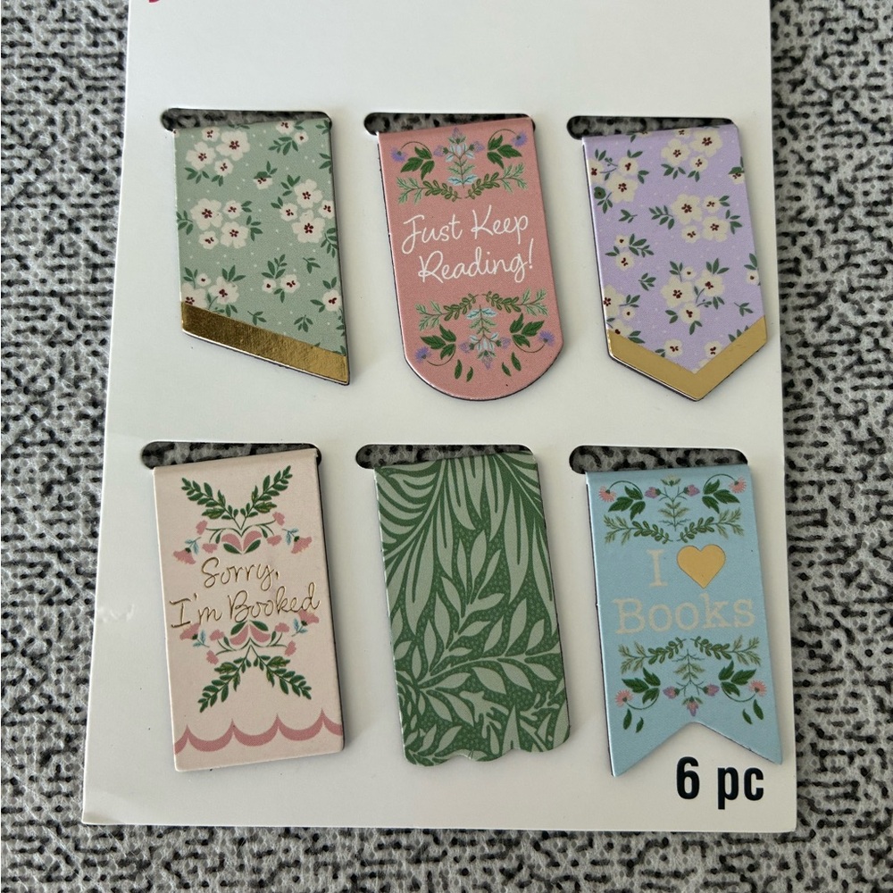 Floral and Leaf Magnetic Bookmarks Set